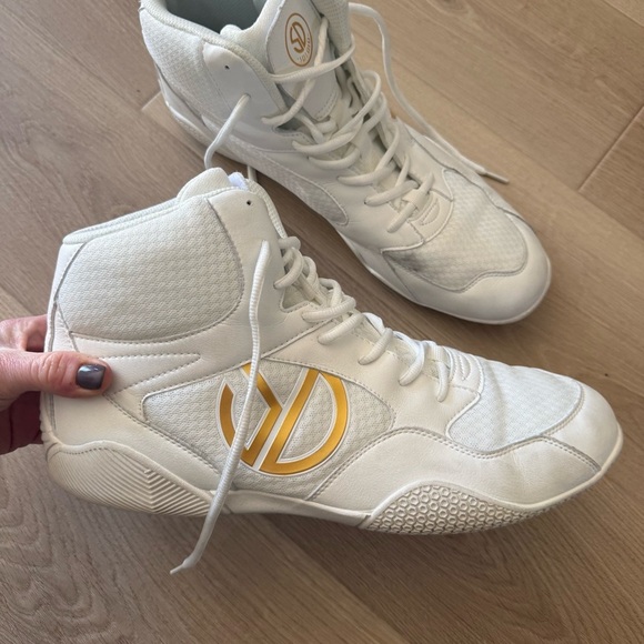 White and Gold High-Top Wrestling Shoes Sneakers 15